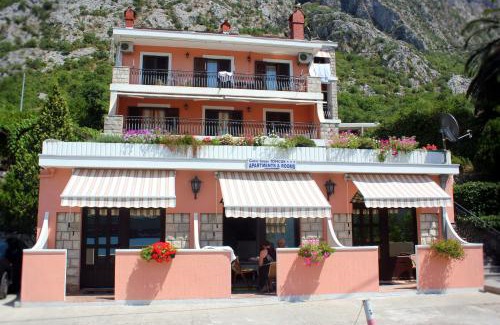 Dobrota Casa | Accommodation Tomcuk