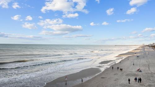Myrtle Beach Casa | Ace Basin - Across from ocean - Pet friendly