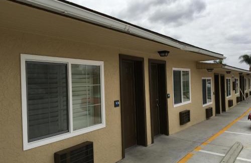 College East Hotel | Ace Budget Motel
