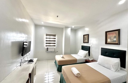 Lapu-Lapu Hotel | Ace Penzionne
