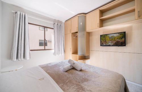 Andorinha Apartamento | Achei Itapema Espaçoso, churrasqueira, vista mar