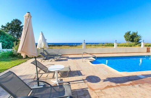 Polis Villa | Achilles Beach Villa Thio: Large Private Pool, Walk to Beach, Sea Views, A/C