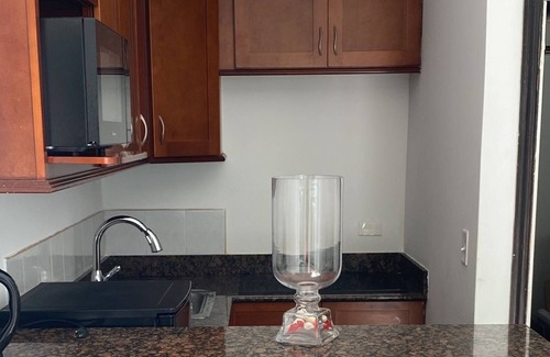 Nassau Apartamento | Experience the Real Bahamas, 10 mins from the Airport, On the Beach