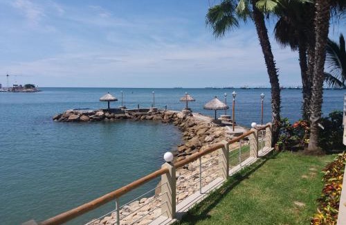 Salinas Apartamento | Acogedor departamento con playa privada