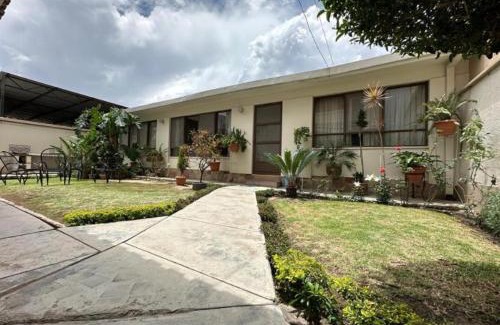 Cochabamba Apartamento | Acogedor Dpto. Con Jardin P.Baja