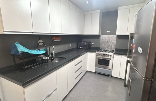 Cayma Apartamento | Acogedor y Amplio Departamento en Cayma, Arequipa con Vista al Misti