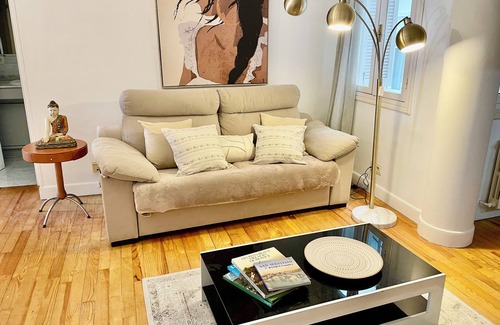 San Sebastian Centro Apartamento | Acogedor y elegante, en pleno centro de Donostia y playa a 4 manzanas. Wifi grat