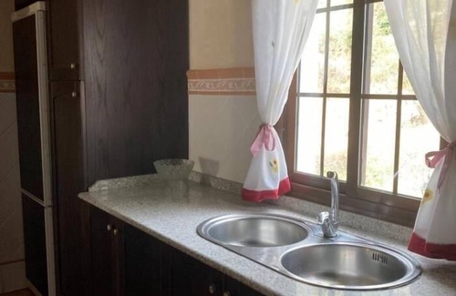 Grazalema Cabaña | Acogedora casa familiar Guadalema: Vista montaña y wifi
