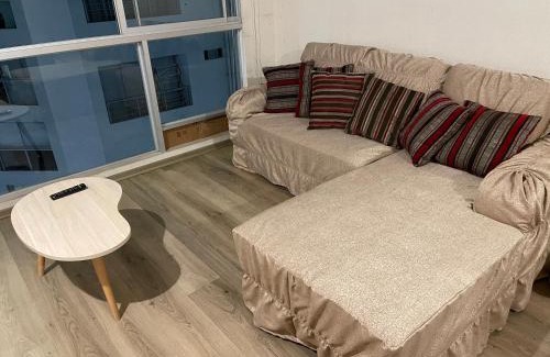 Tejada Alta Casa | Acogedora habitación privada frente al metro y cerca a la playa