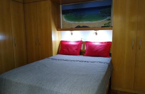 Varzea Apartamento | Aconchegante ao lado do shopping com garagem e Wifi