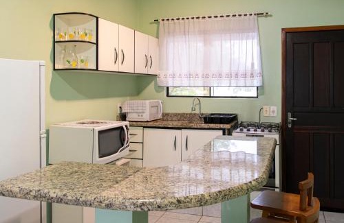 Ubatuba Apartamento | Aconchego a 150 metros da praia GR4859
