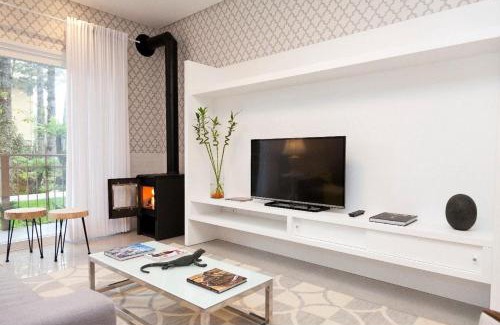 Carniel Apartamento | Aconchego na Serra com Lareira e Piscina aquecida 4min Centro