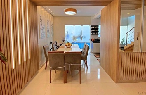 Alexandra Casa | Aconchego Para Famílias, na Quadra do Mar. Churrasqueira e Piscina Privativos