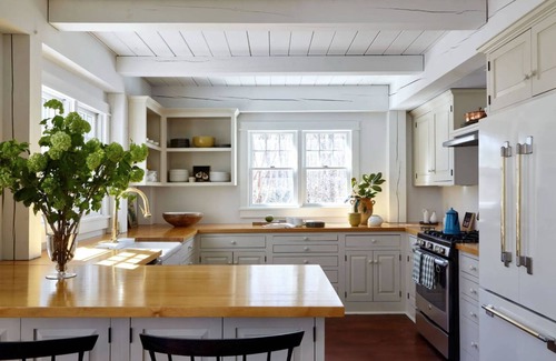Sagaponack Casa | ACORN HOUSE. Stay in Architect & Designer's country house.