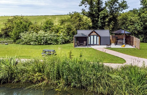 Thorpe Cabaña | Acorn Lodge At Bridge Lake Farm & Fishery
