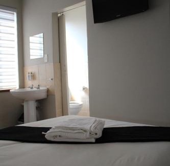 Potchefstroom Cabina | Acorn Lodge & SKYDECK