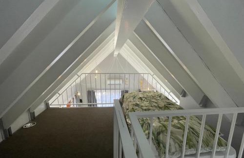 Hillcrest Apartamento | ACORN STUDIO Fully equipped Studio with kids loft