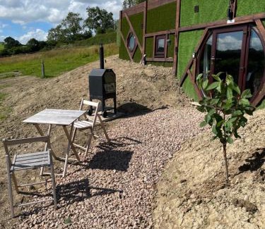 Llanfair Caereinion Otro | Acorn Warren
