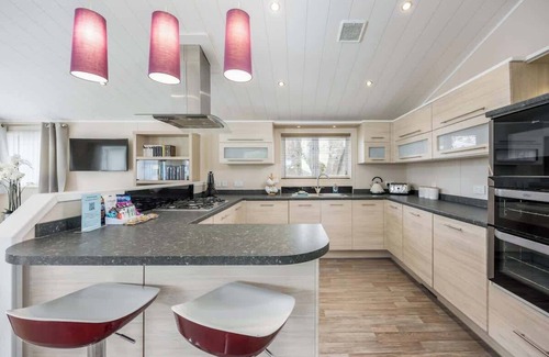 Hamworthy Casa | Acorns Summary: Three
