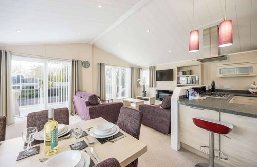Hamworthy Casa | Acorns Summary: Three
