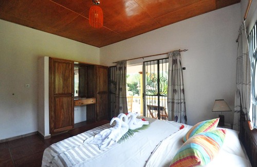 Praslin Island Cama Y Desayuno | Acquario Guesthouse