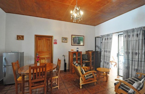 Praslin Island Cama Y Desayuno | Acquario Guesthouse