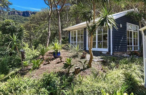 Wombarra Casa | Acreage Coastal Home with Ocean Views