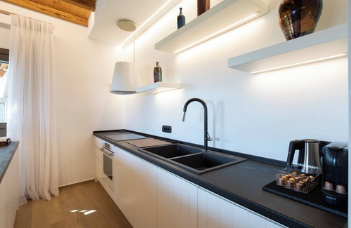 Ano Mera Apartamento | Acres Emerald Apartment