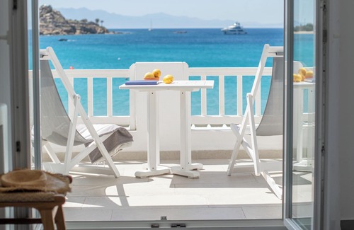 Platis Gialos Hotel | Acrogiali Beachfront Hotel
