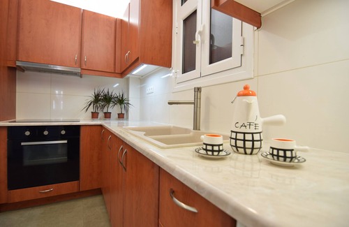 Psirri Apartamento | ¡Apartamento de dos habitaciones en el corazón de Atenas con vistas a la Acrópolis!