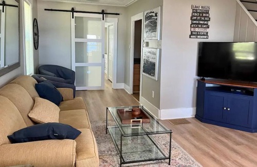 Lochmere Casa | Across from Lake Winnisquam/Close to Gunstock