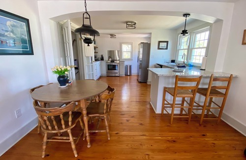Harkers Island Cabaña | Across from marina and fully renovated!
