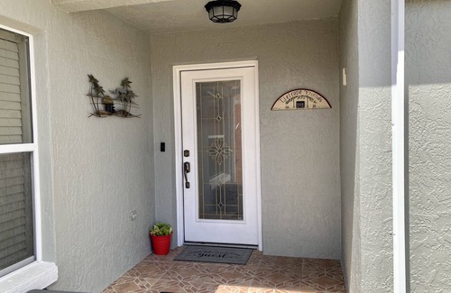 The Villages Casa | Across from Tierra del Sol pub, pool, sports & golf!