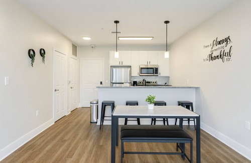 Glen Iris Apartamento | 🎓Across from UAB | Spacious 2BR Retreat 2nd