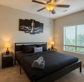 Glen Iris Apartamento | Across from UAB Spacious 2BR Retreat 2nd