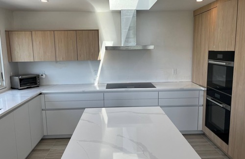 North Eastham Casa | Al otro lado de la calle de Private Bay Beach; Brillante y aireado; Baños renovados