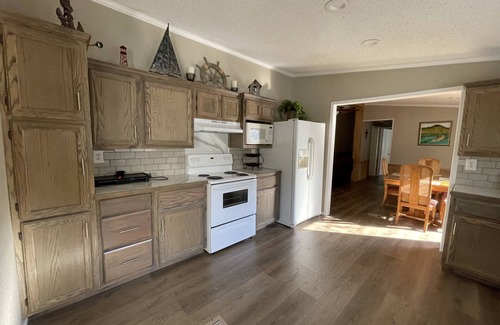 Drasco Casa | Across the street from Greers Ferry Lake, very quiet area.