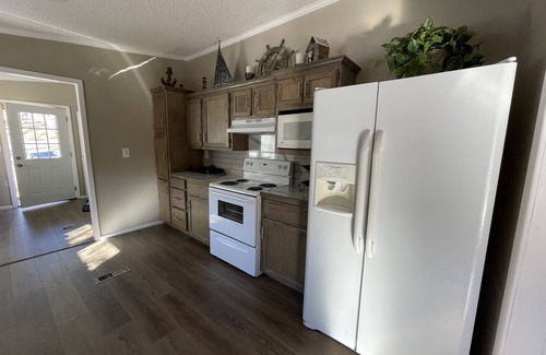 Drasco Casa | Across the street from Greers Ferry Lake, very quiet area.