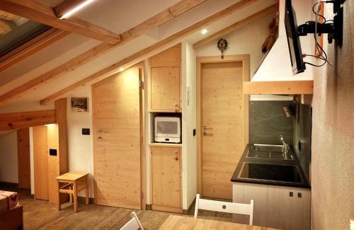 Alba Apartamento | Ad Alba di Canazei una finestra sulla Marmolada