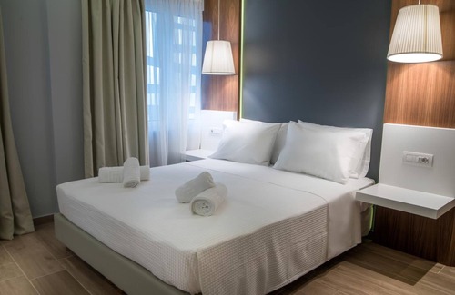 Makrigianni Hotel | AD Luxury Rooms & Suites