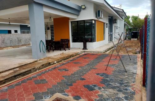 Kampong Raja Casa | Adam Homestay Besut