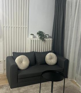 Tractorul Apartamento | Adam's Place