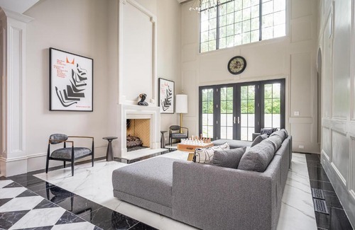Southwestern Casa | Adams Mansion, 10K Sqft, 7BD/7BA, 15min to Airport
