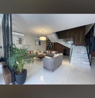 Buraydah Chalet De Esquí | Adamz chalet