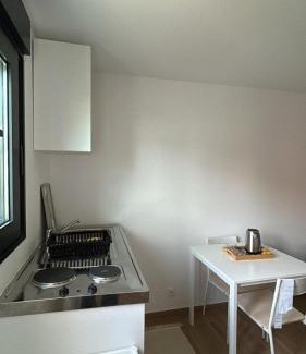 Bourgeonniere-Petit Port Apartamento | Adar 01
