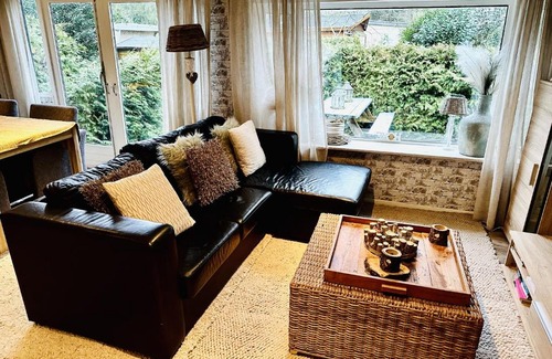 Krachtighuizen Casa | aday - Cozy cottage with terrace