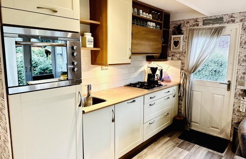 Krachtighuizen Casa | aday - Cozy cottage with terrace