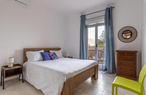 Addaura Apartamento | Addaura Seaview Apartment by Wonderful Italy