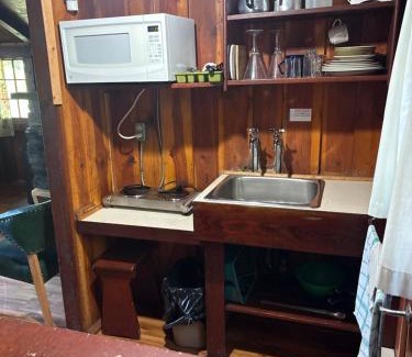 East Kootenay Cabina | Addison's Bungalows