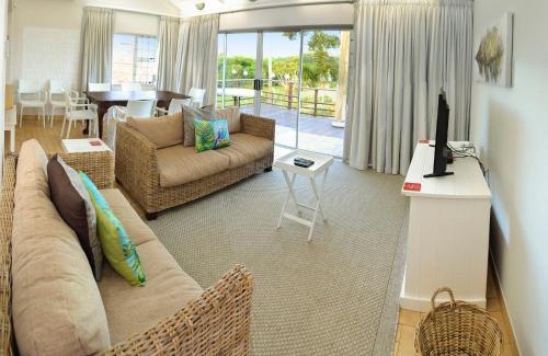 Colchester Casa | Addo River-View Lodge
